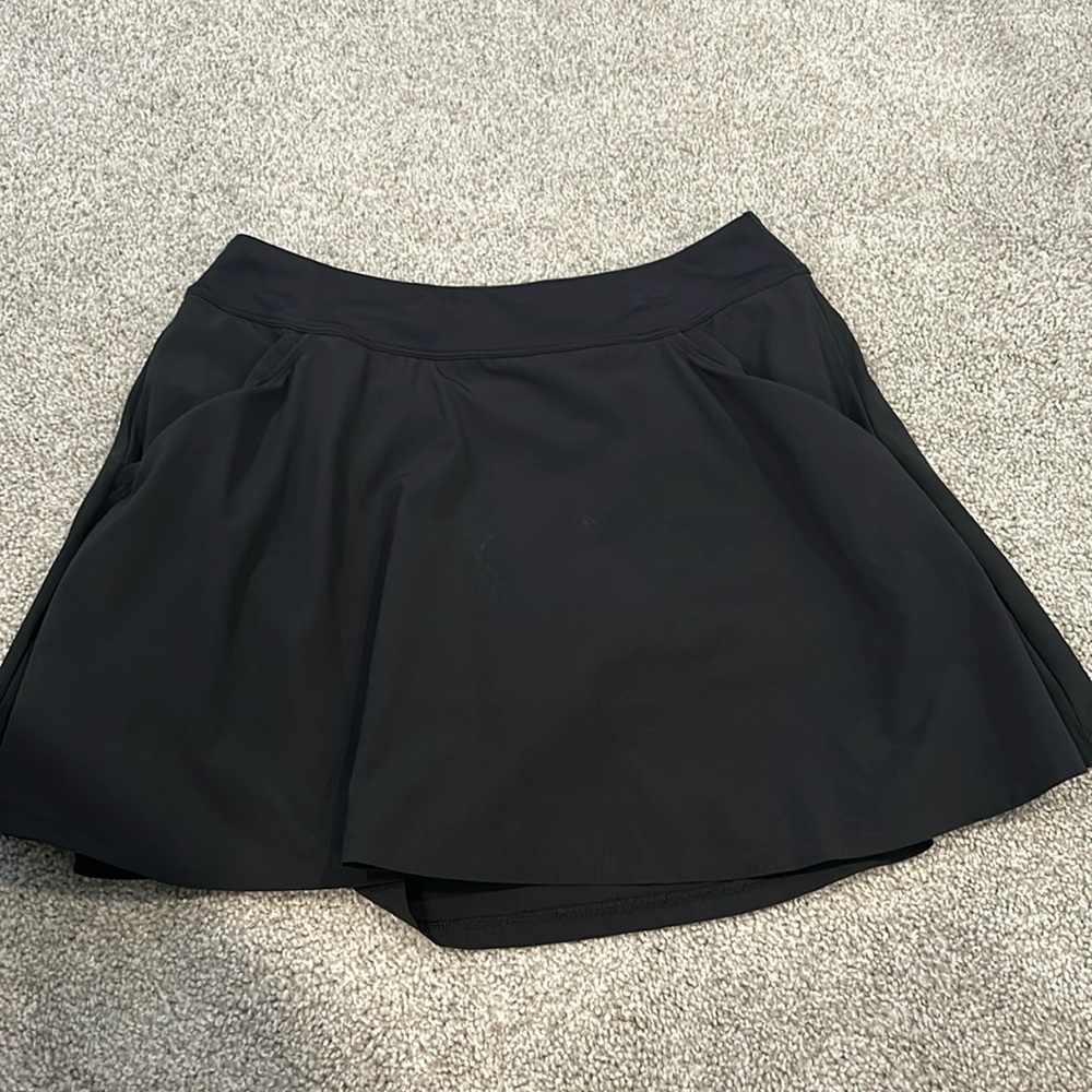 Under Armor black women athletic skirt